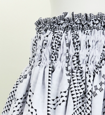 Hula Pa'u Skirt with Kahiko Print / White & Black / G2641