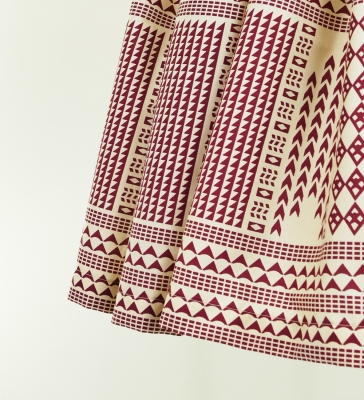 Hula Pa'u Skirt with Kahiko Print / Beige & Wine / G2645