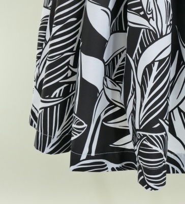 Hula Pa'u Skirt with Bird of Paradise Print / White & Black / G2651