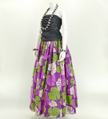 Hula Long Pa'u Skirt / Monstera Print / Purple / J2669