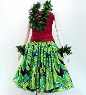 Hula Pa'u Skirt with Monstera Print / Black / G3103