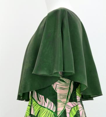 Hula Cape Long Dress with Banana Leaf Print / Luxury Collection / Green / J3036gr