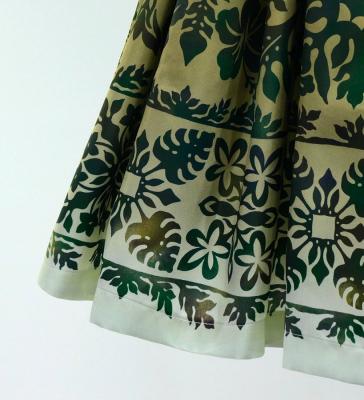 Hula Blouse & Pa'u Set-Up with Hawaiian Quilt Print / Luxury Collection /J3150-4