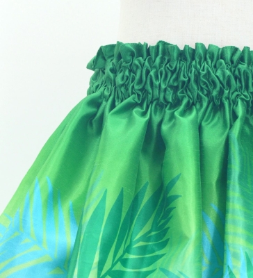 Hula Kids Shantung Pa'u Skirt with Kukui Flower & Kukui Nut Lei Print / Luxury Collection / Green / Jp158gr